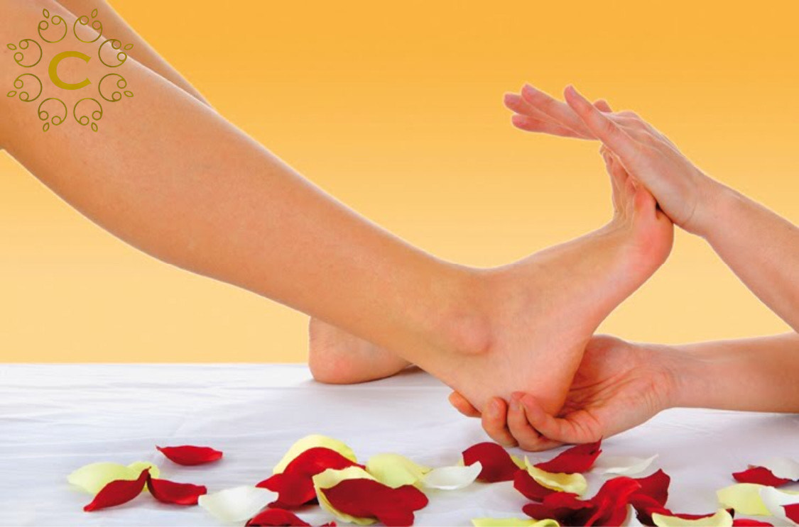 massage chân tại Charm spa
