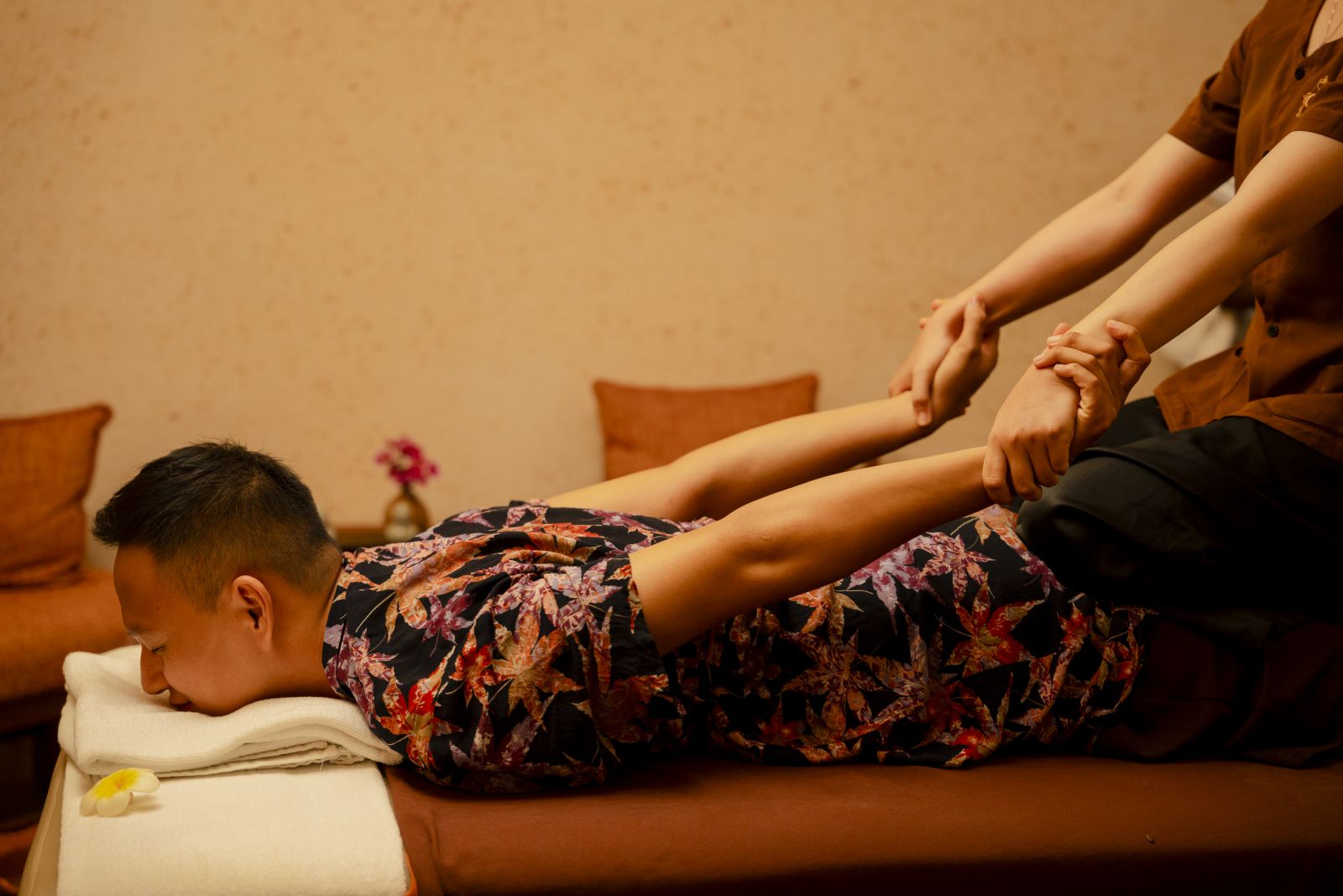 bài massage tại Charm spa Grand Đà Nẵng