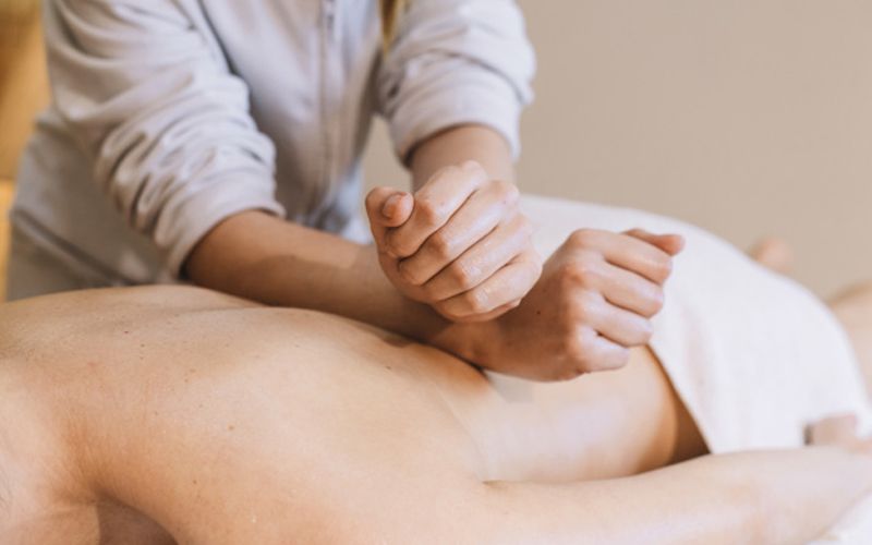 lợi ích của massage mô sâu